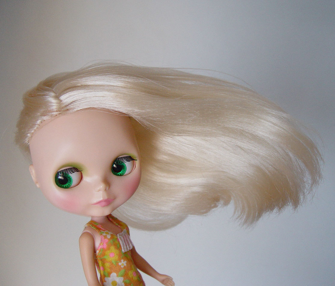 Kenner 1972 blythe doll hair defrizz restoration yatafix prototype aiai chan blythe vintage doll japan yatabazah 