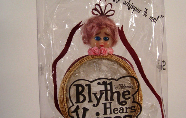 blythe hears voices prototype aiai chan blythe kenner vintage doll japan yatabazah